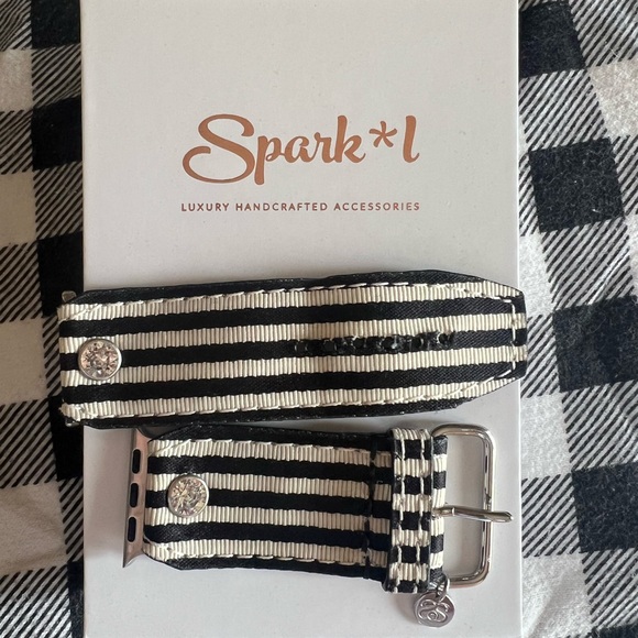 Spark*L | Accessories | Sparkle Apple Watch Band | Poshmark display picture 3